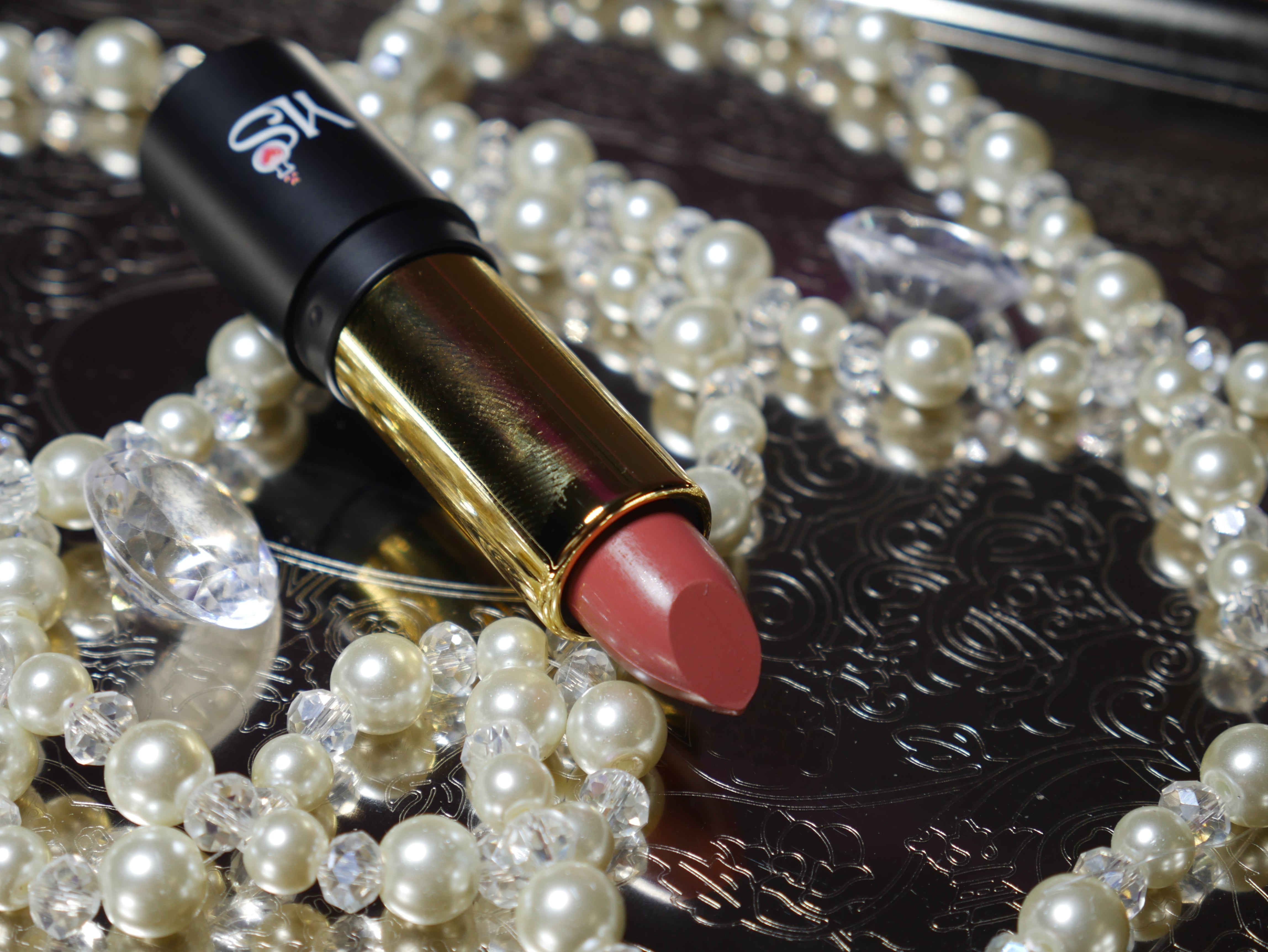 MATTE BUTTER LIPSTICK